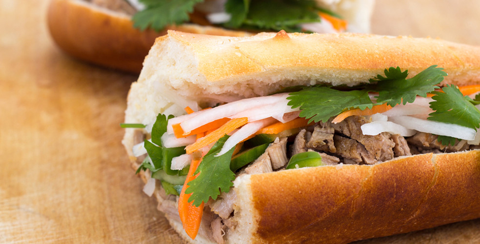 shutterstock_banh_mi-984x500